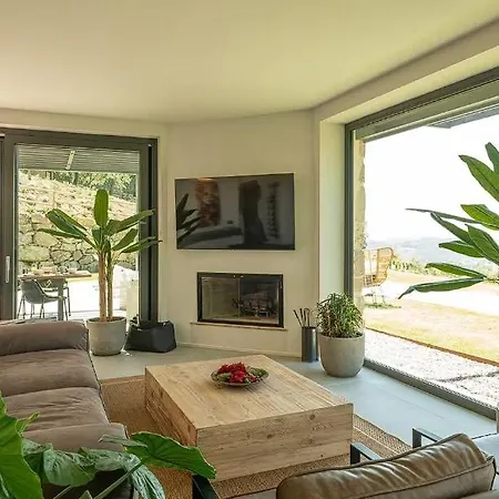 Villa! Luxe , Heated Pool And Rooftop ! *